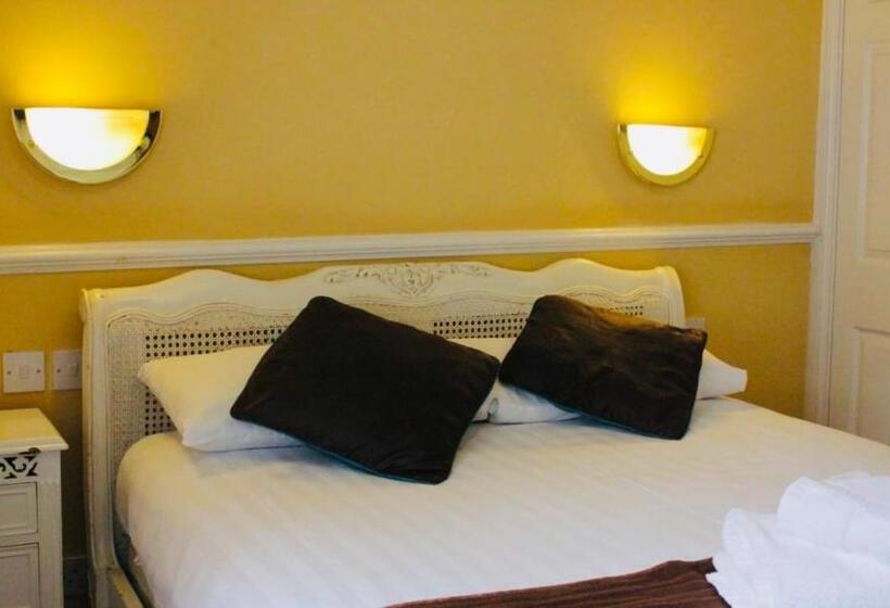 Номер Стандарт Индивидуальный, Crown Hotel Brackley