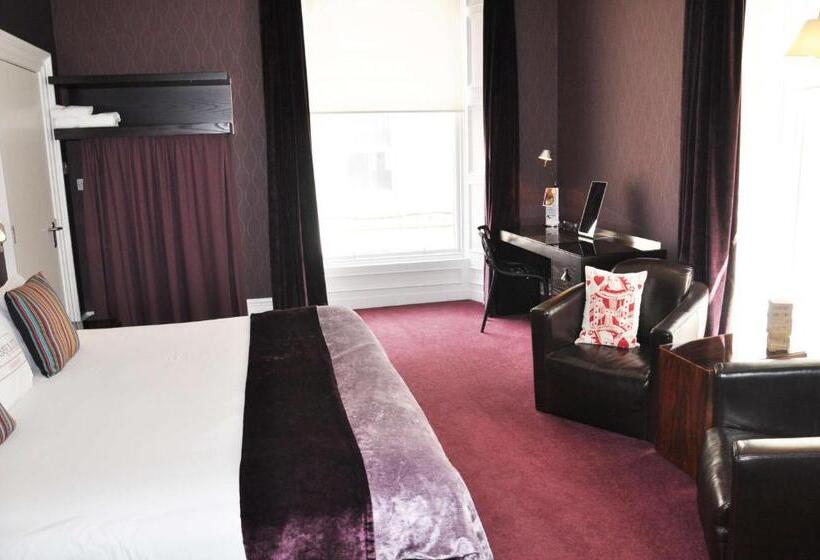 اتاق اجرایی با تخت بزرگ, Carmelite Hotel; Bw Signature Collection