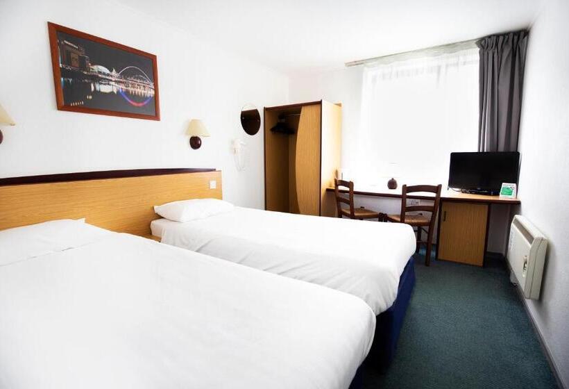 Номер Стандарт, Campanile Hotel   Washington