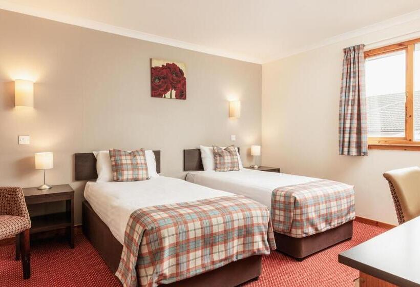 Номер Стандарт, Highlander Hotel ‘a Bespoke Hotel’