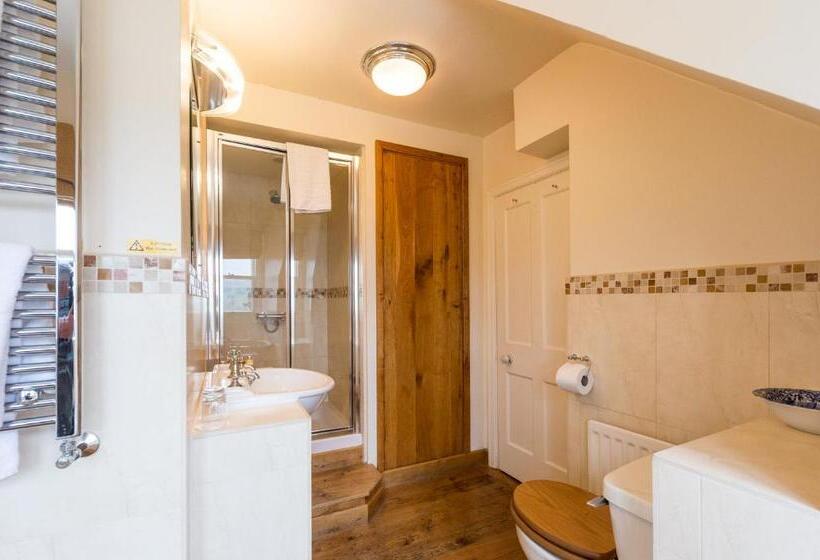 Номер Стандарт Вид на Озеро, Lake Vyrnwy Hotel & Spa