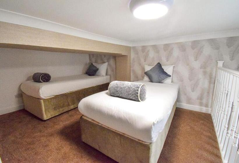 Quarto Dúplex, Pembridge Palace