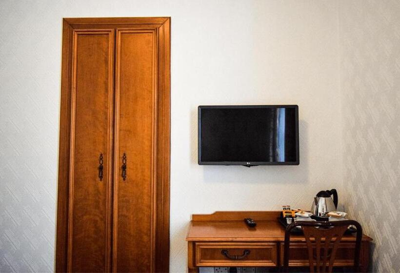 Quarto Estandar, Pembridge Palace