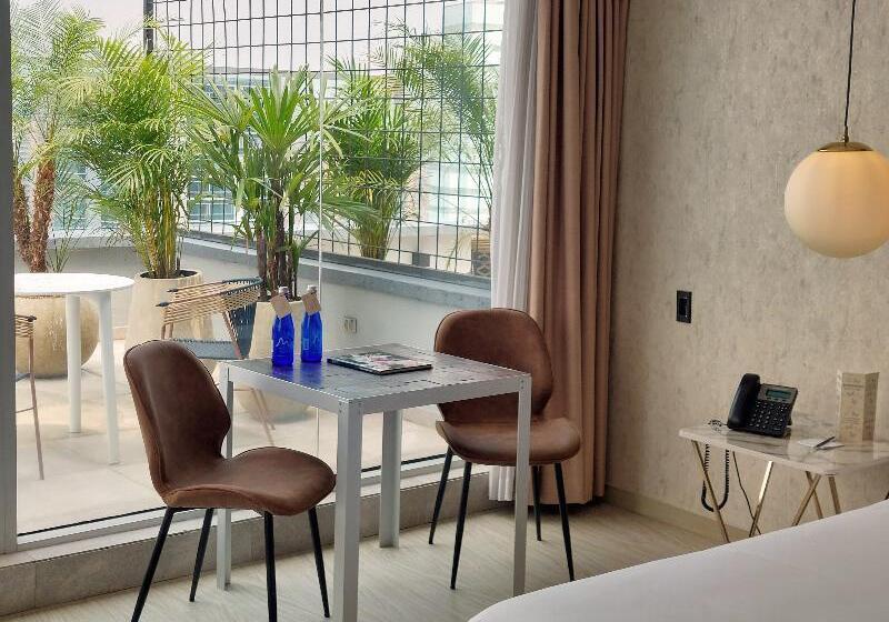 اتاق اجرایی, Novotel Southampton