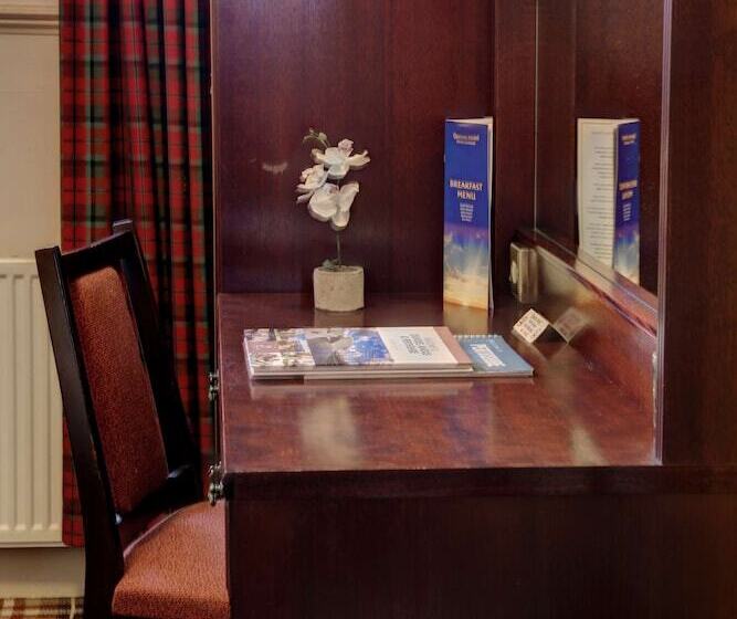 اتاق اجرایی, Best Western Queens