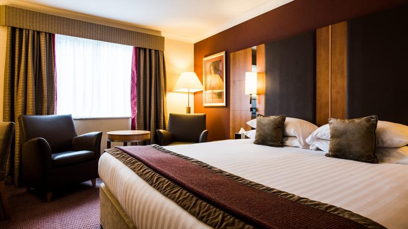 اتاق کلاب, The Winchester Hotel And Spa