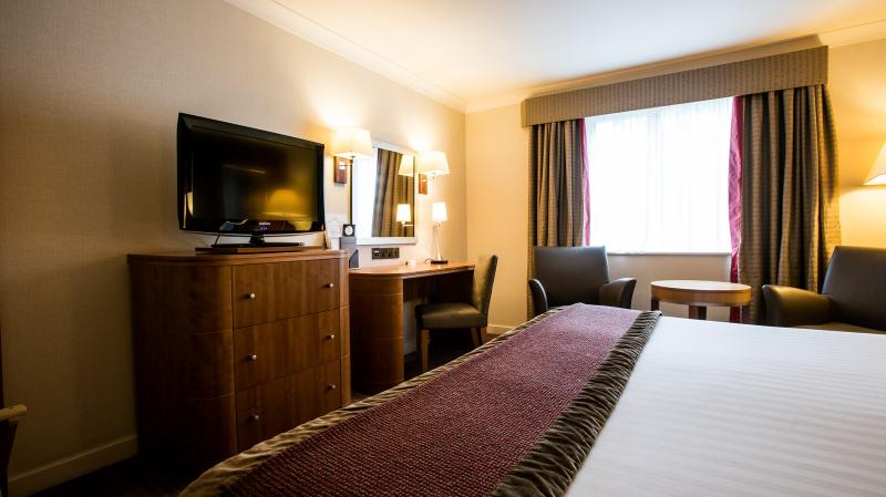 اتاق کلاب, The Winchester Hotel And Spa