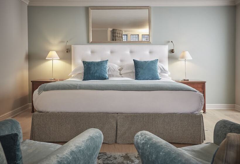 Классический Номер, Whatley Manor