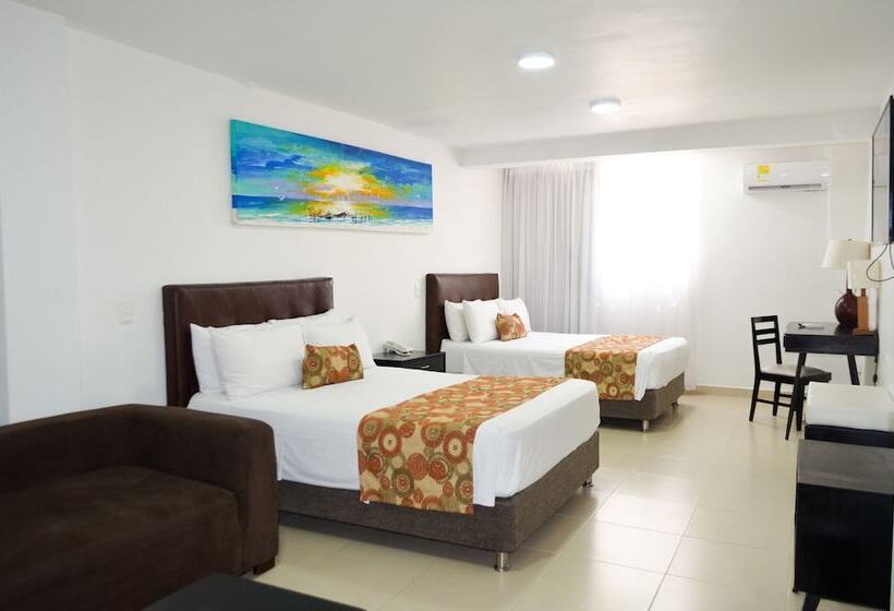 Четырехместный Номер Стандарт, Playa Club