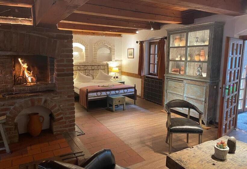 豪华房间, Romantik Hotel U Raka