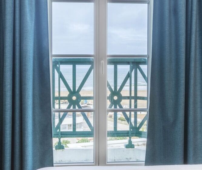 اتاق استاندارد با چشم‌انداز دریا, Sowell Hotels Le Beach