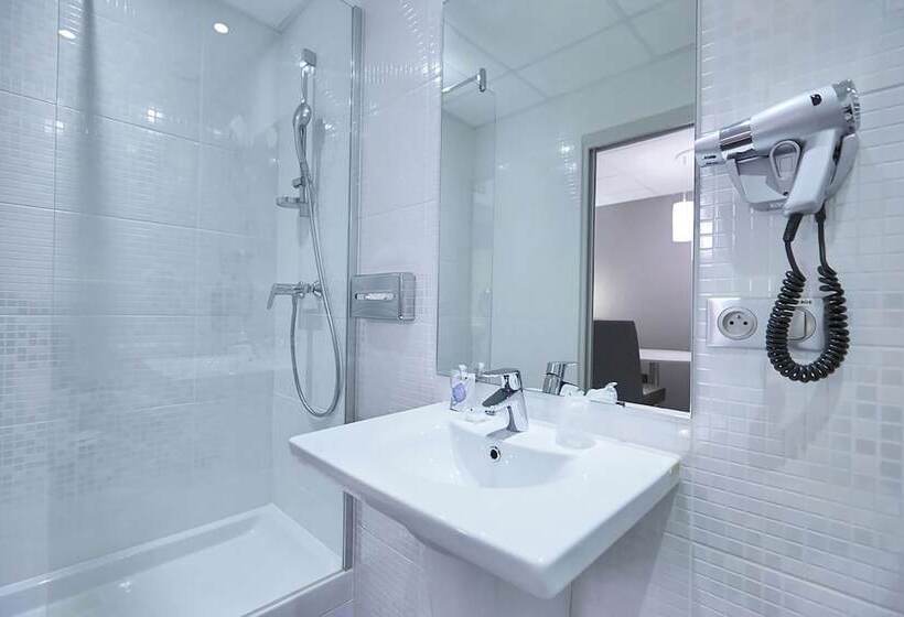 Номер Стандарт, Best Western Voiron Centre