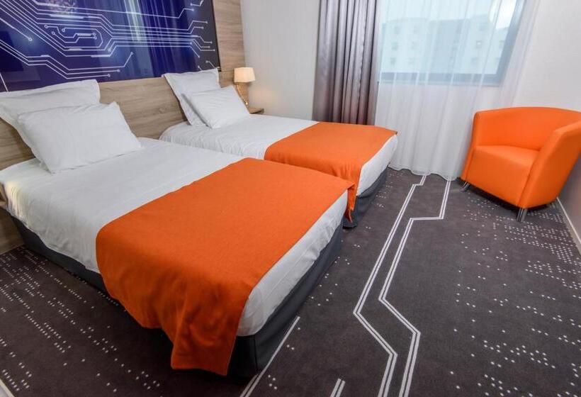 Классический Номер, Mercure Poitiers Site Du Futuroscope