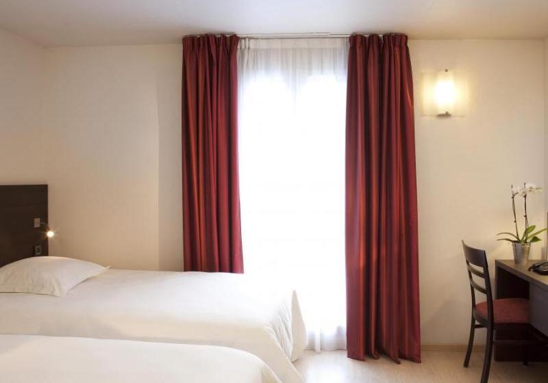 Номер Комфорт, Escale Oceania Aixenprovence