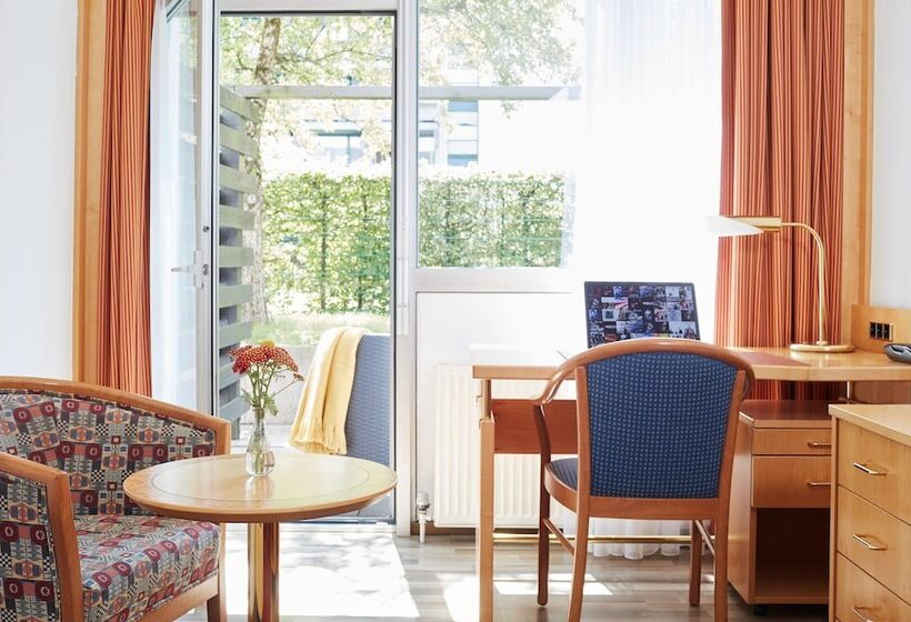 اتاق اکونومی, Living Hotel Am Deutschen Museum