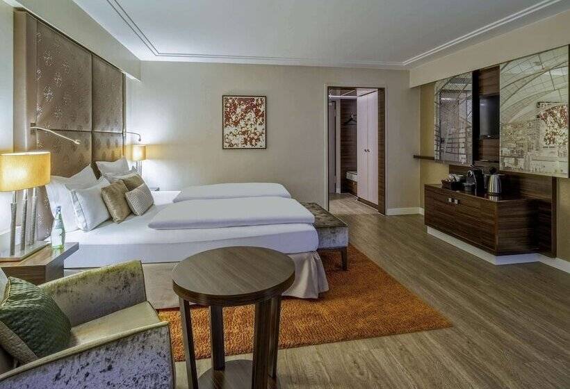 اتاق اجرایی, Pullman Munich