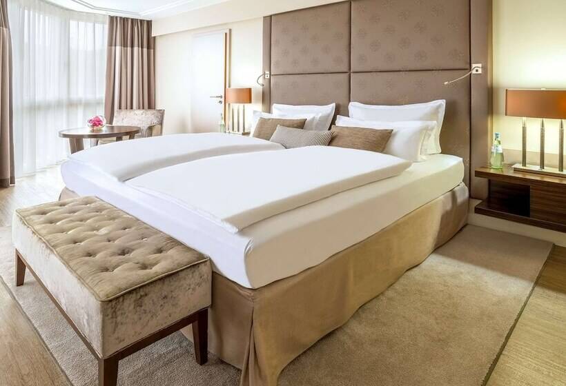 سوییت جونیور, Pullman Munich
