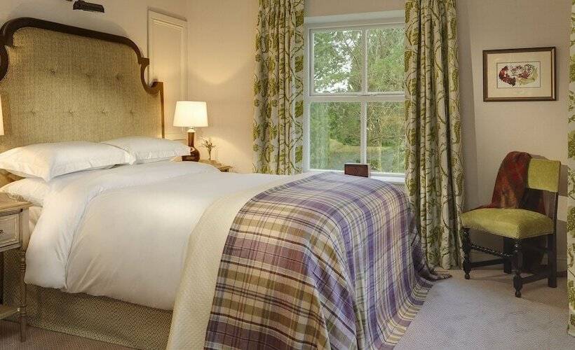 Классический Номер, Ballynahinch Castle