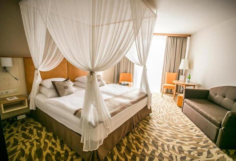 اتاق استاندارد سه نفره, Lotus Therme Hotel & Spa