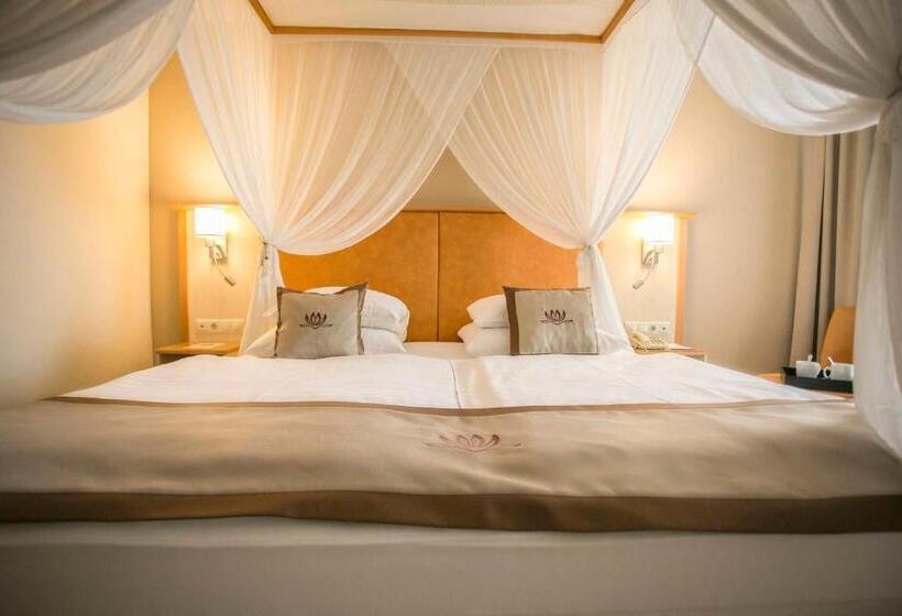 استودیو استاندارد با بالکن, Lotus Therme Hotel & Spa