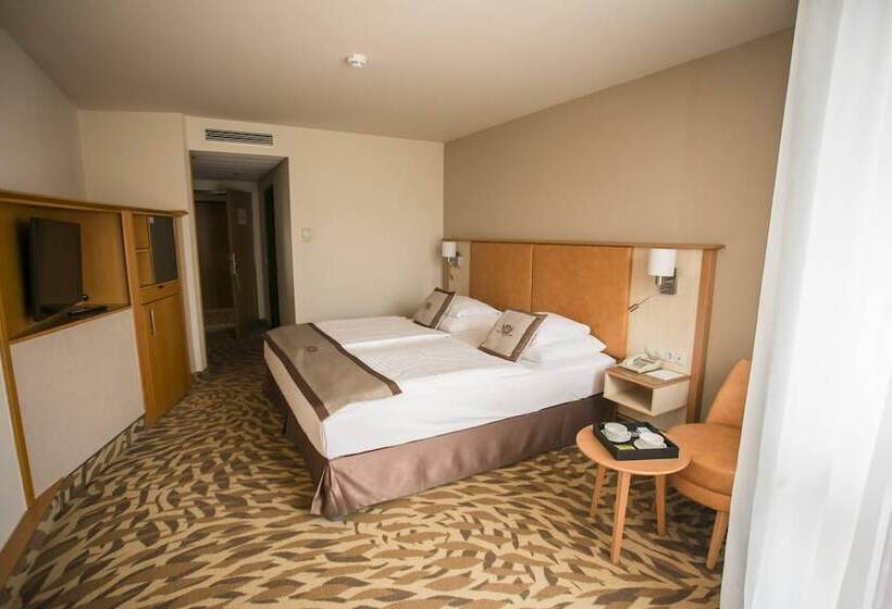 اتاق استاندارد با بالکن, Lotus Therme Hotel & Spa
