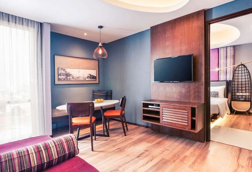 سوییت اجرایی, Mercure Surabaya
