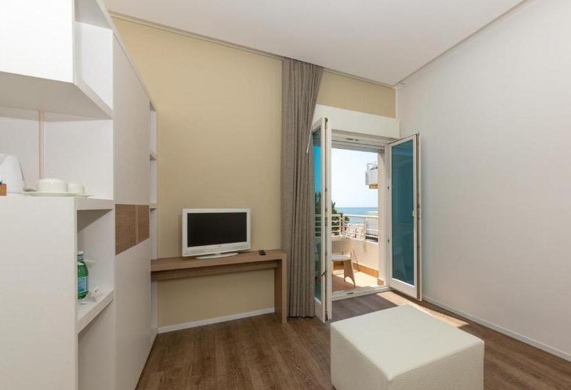 Family Suite, Aurora