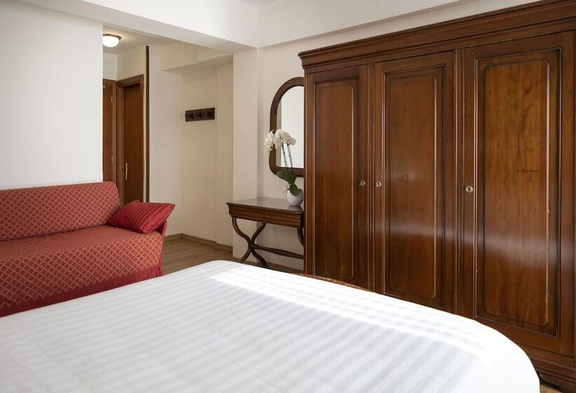 اتاق استاندارد سه نفره, Grand Hotel Del Parco