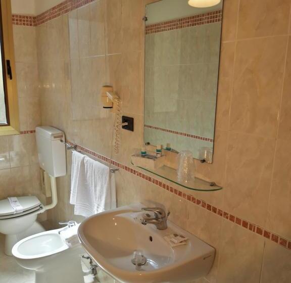 اتاق استاندارد, San Felice