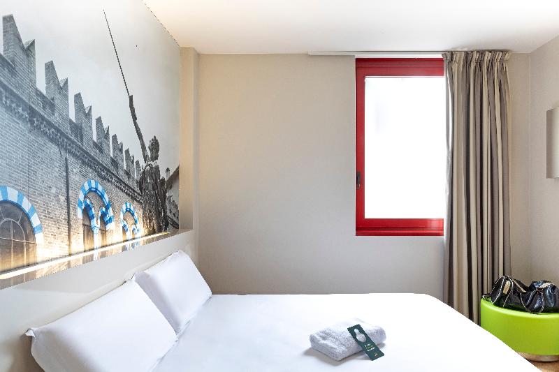 اتاق استاندارد, B&b Hotel Verona