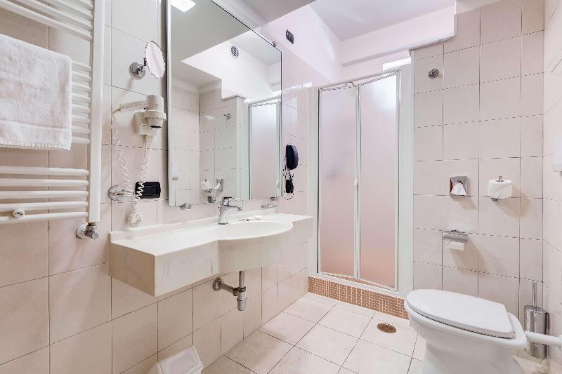 اتاق استاندارد سه نفره, Best Western Hotel Rocca