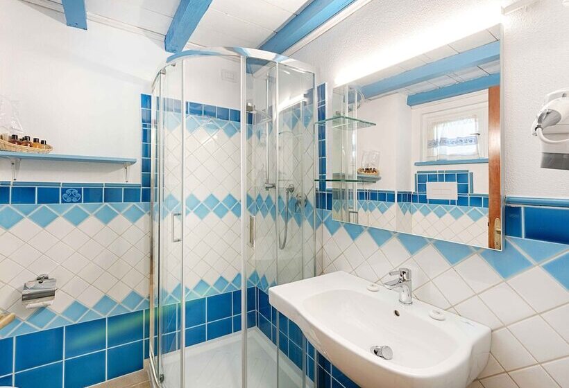 Economy Triple Room, Colonna San Marco