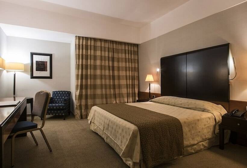اتاق اجرایی, Flyon Hotel & Conference Center