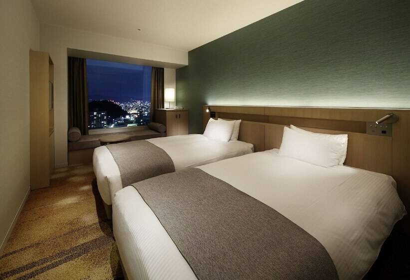 Номер Клуб, Grand Prince Hotel Hiroshima