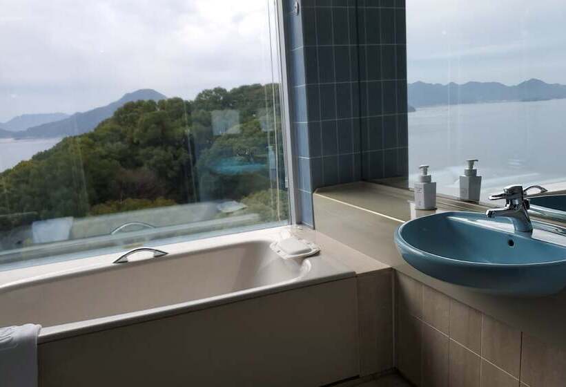Семейный Номер, Grand Prince Hotel Hiroshima