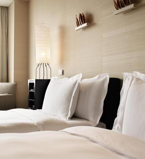 Номер Deluxe, Park Hyatt Tokyo