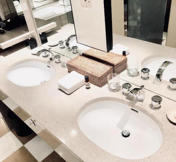 Люкс, Park Hyatt Tokyo
