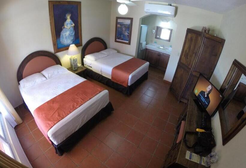 Quarto Familiar, Club Cantamar Beach Hotel & Marina