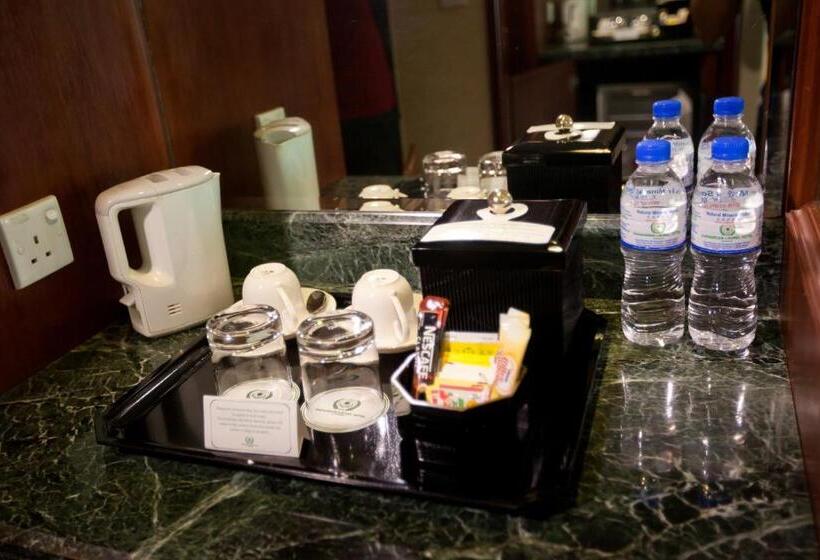 اتاق لوکس با چشم‌انداز دریا, Gurney Bay Hotel, A Parkroyal Partner