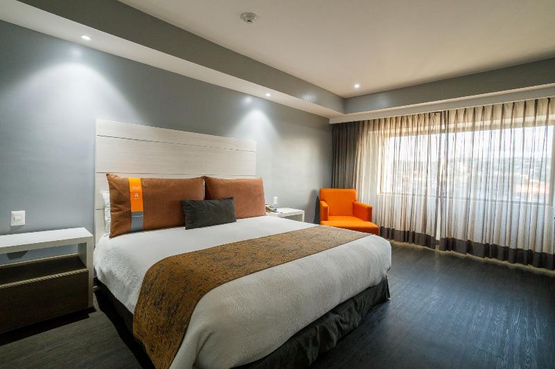 キングサイズベッドのエクゼクティブルーム, Real Inn Tijuana By Camino Real Hoteles