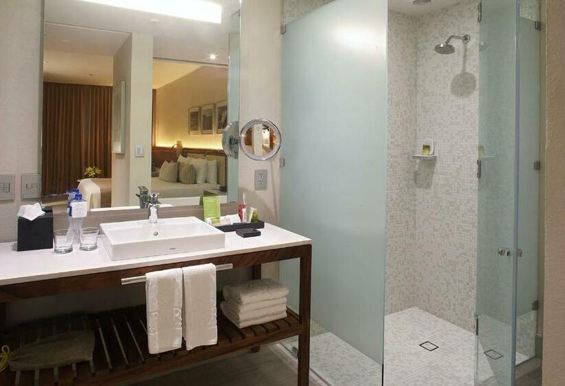 Suíte Deluxe Cama King, Emporio Cancun   Buy All Inclusive Option