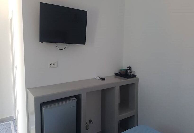 חדר דלוקס, Nikos Rooms