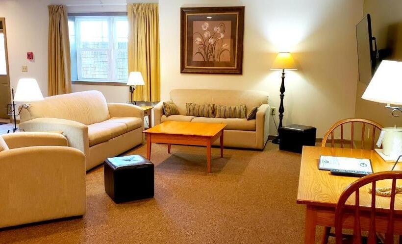 스탠다드 룸 킹사이즈 침대, Lodging On The Square