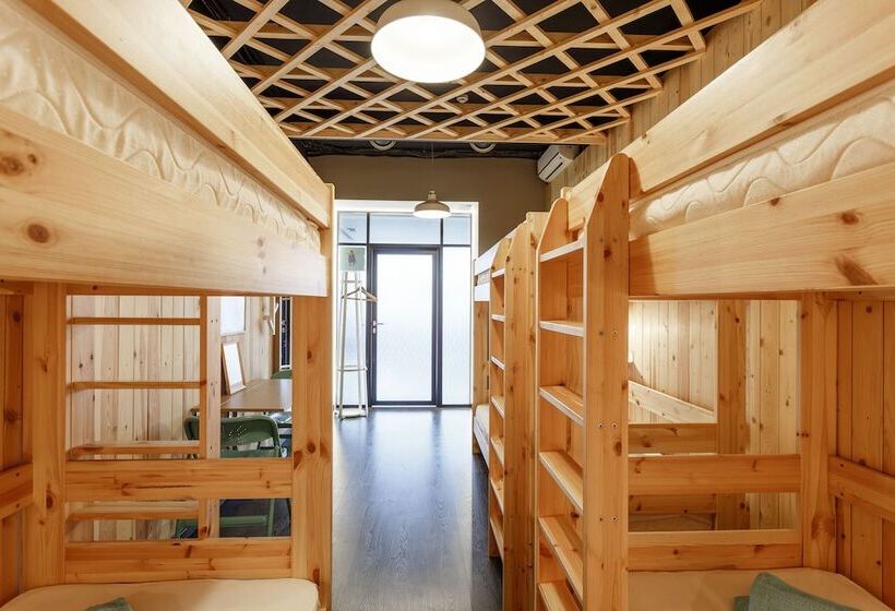 共用房间的床, Hostel Piligrim