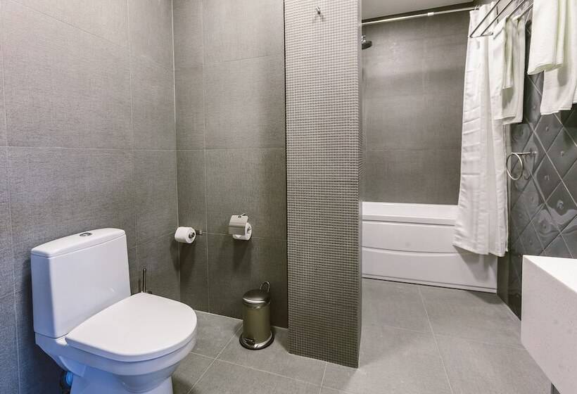 سوییت لوکس, Simpatico Apart Hotel Tyumen Centre
