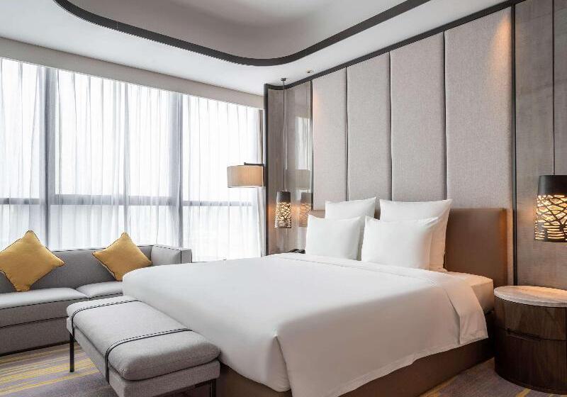 Deluxe Suite King Bed, Pullman Suzhou Zhonghui