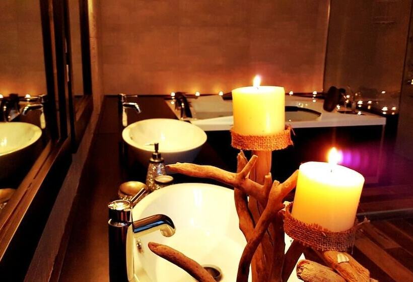 سوئیت دلوکس 2 خوابه, Q Suites Preveza