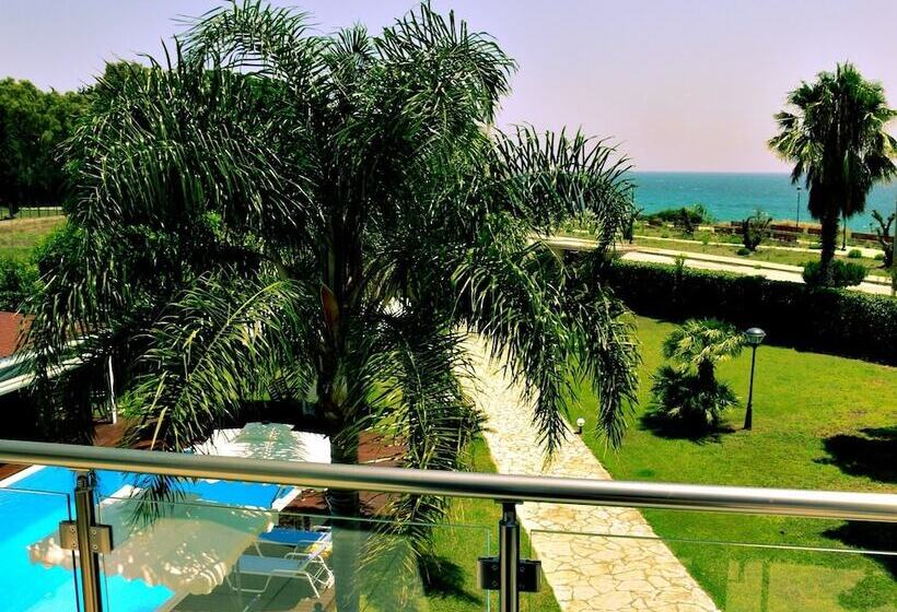 سوییت سوپریور با چشم‌انداز دریا, Q Suites Preveza