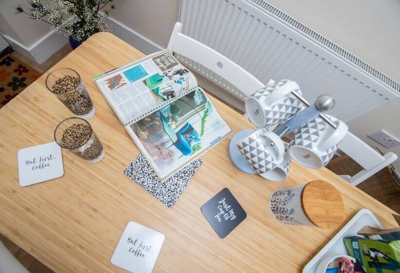 اتاق استاندارد, Bristol Bnb