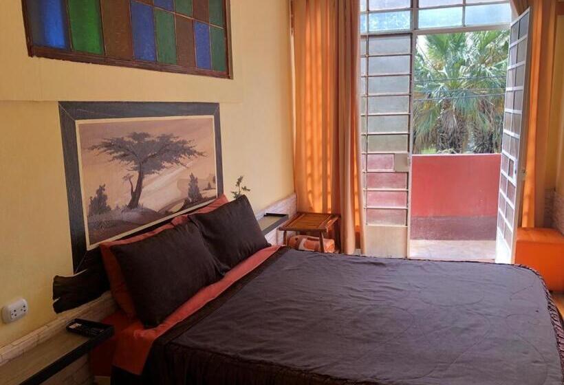 اتاق استاندارد با چشم‌انداز دریاچه, Hostal Huacachina Sunset